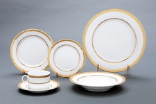 Rhiannon Gold Dinnerware