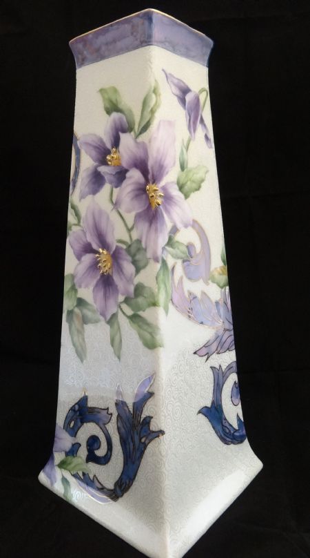Vida Klocke - "clematis on a vase- 4 day all inclusive